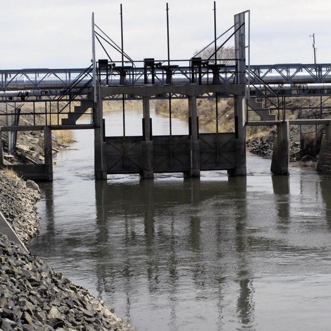 Nevada fight over leaky irrigation canal and groundwater more complicated than appears on surface